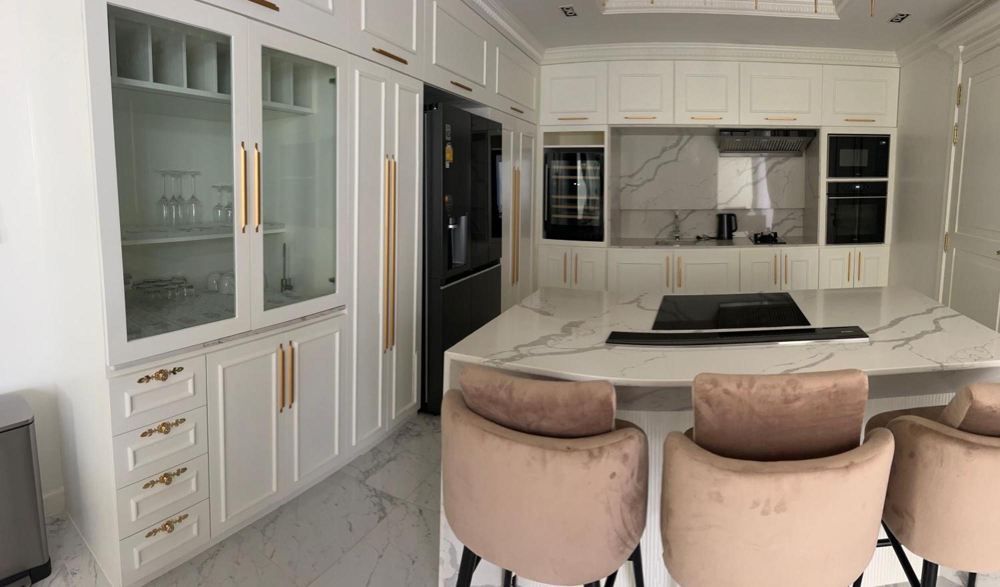 Gold Chariot 4br With Pool Villa Phuket