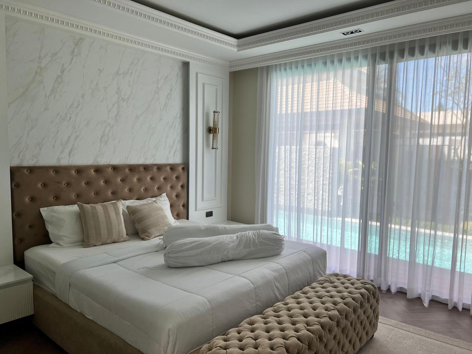 Villa Gold Chariot 4br With Pool Phuket